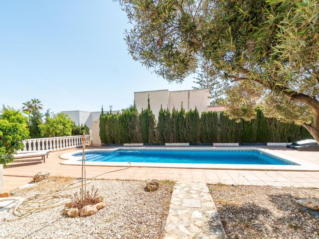4 Bedroom 3 Bathroom Villa in La Mata