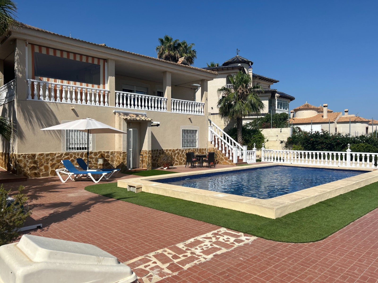 For sale - 3 Bedroom 3 Bathroom Villa in Algorfa - Lomas de Juliana  - Alicante