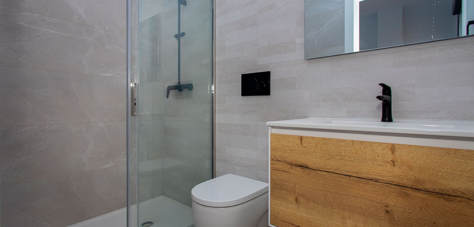 For sale - 2 Bedroom 2 Bathroom Apartment in Torrevieja - Playa del Cura  - Costa Blanca (Alicante)