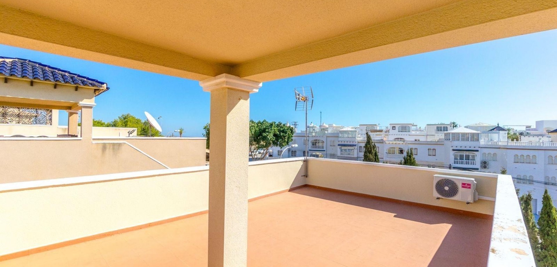 For sale - 3 Bedroom 2 Bathroom Detached Villa in Orihuela Costa - Villamartín  - Costa Blanca (Alicante)