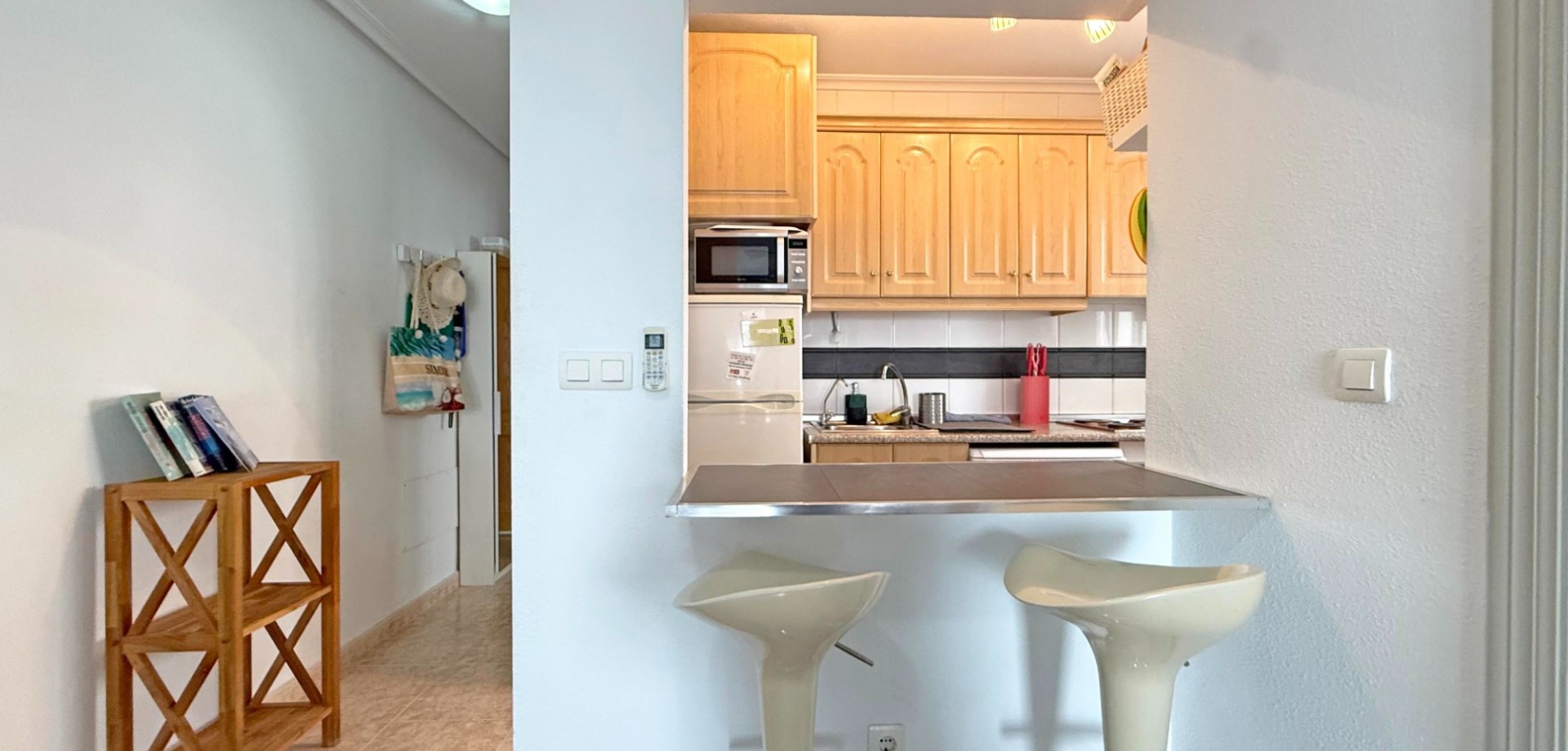 For sale - 2 Bedroom 1 Bathroom Penthouse Apartment in Torrevieja - Torrevieja  - Alicante