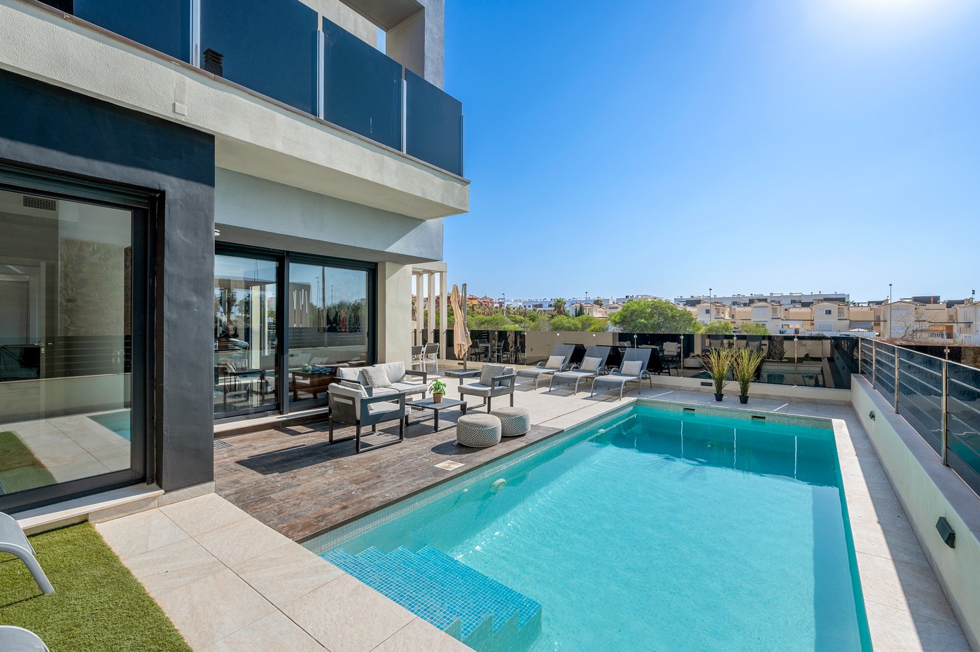 For sale - 4 Bedroom 4 Bathroom Villa in Orihuela Costa - Lomas de Cabo Roig  - Alicante