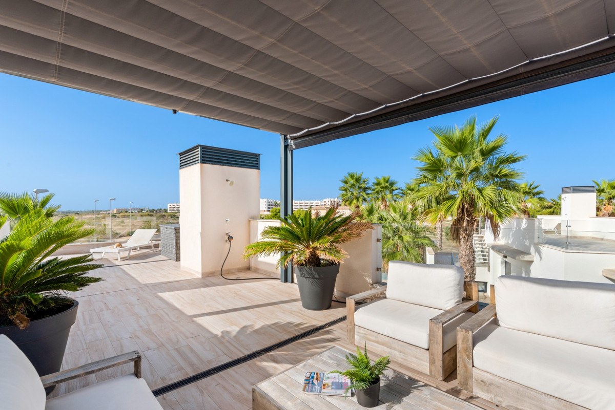 For sale - 5 Bedroom 4 Bathroom House - Detached Villa in Orihuela - Lomas de Cabo Roig  - Alicante