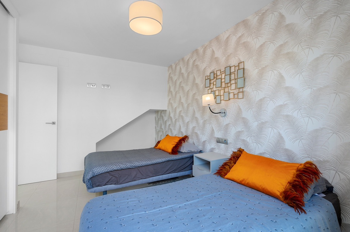 For sale - 3 Bedroom 3 Bathroom -Detached House in Ciudad Quesada  - Ciudad Quesada  - Alicante