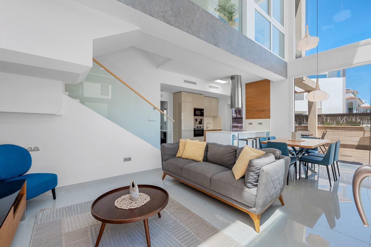 For sale - 3 Bedroom 3 Bathroom -Detached House in Ciudad Quesada  - Ciudad Quesada  - Alicante