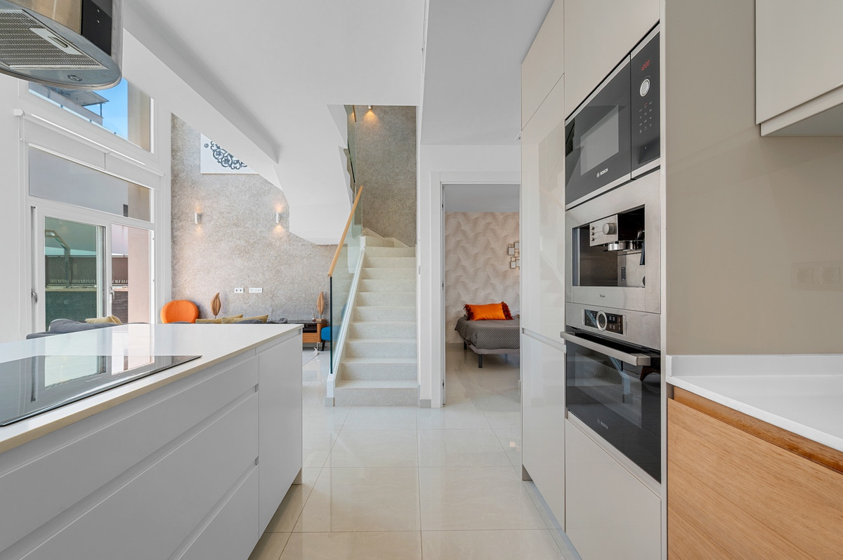 For sale - 3 Bedroom 3 Bathroom -Detached House in Ciudad Quesada  - Ciudad Quesada  - Alicante