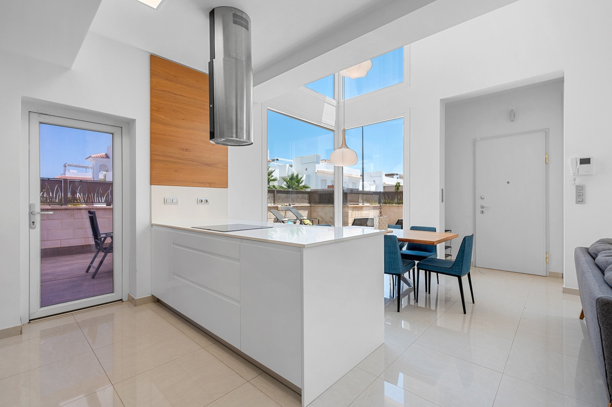 For sale - 3 Bedroom 3 Bathroom -Detached House in Ciudad Quesada  - Ciudad Quesada  - Alicante