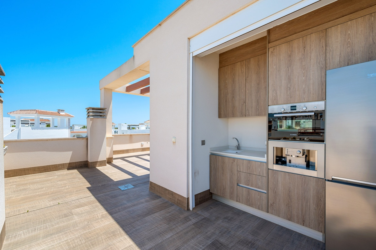 For sale - 3 Bedroom 3 Bathroom -Detached House in Ciudad Quesada  - Ciudad Quesada  - Alicante