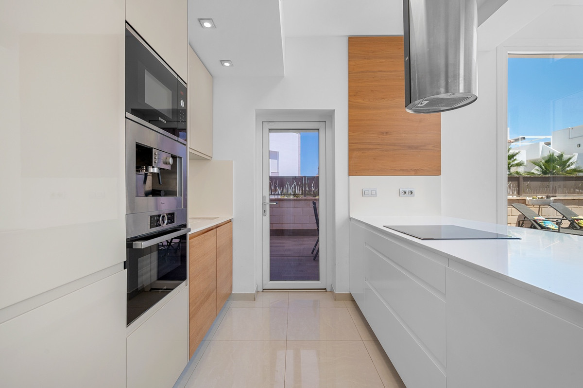 For sale - 3 Bedroom 3 Bathroom -Detached House in Ciudad Quesada  - Ciudad Quesada  - Alicante