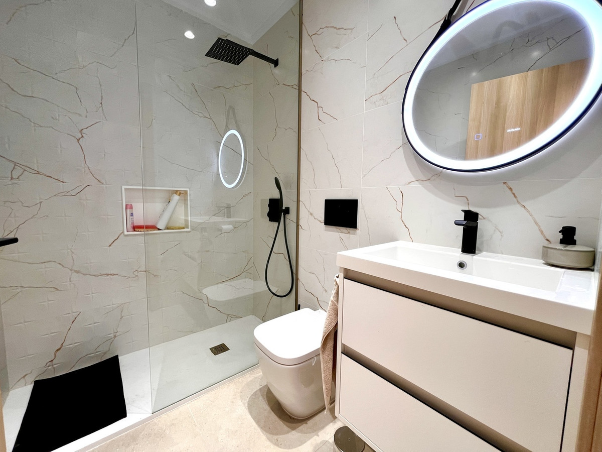 Sold - 2 Bedroom 2 Bathroom Apartment - Penthouse in Pilar de la Horadada - Torre de la Horadada  - Alicante