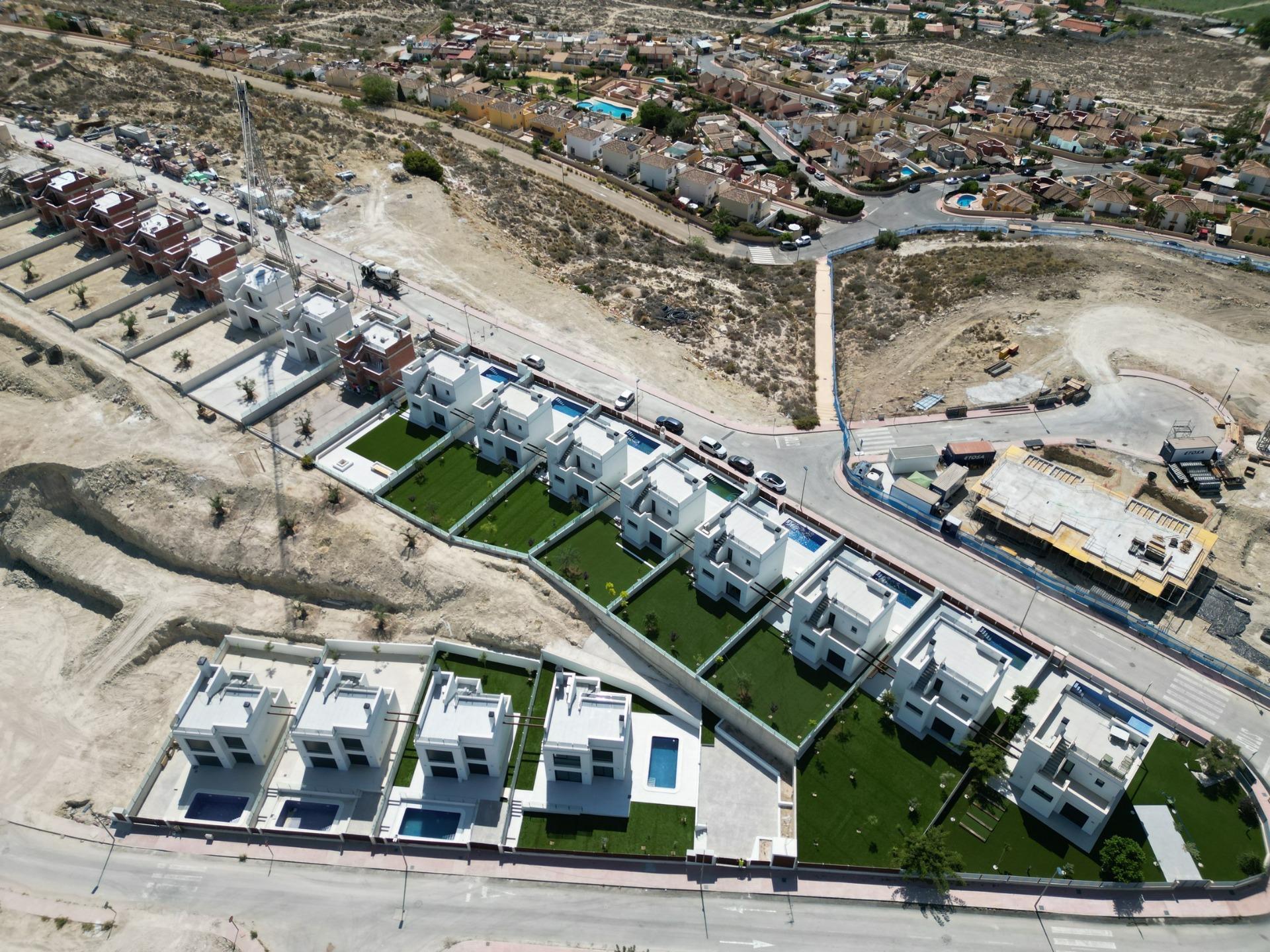 For sale - 3 Bedroom 3 Bathroom Villa in Mutxamel - Mutxamel  - Alicante