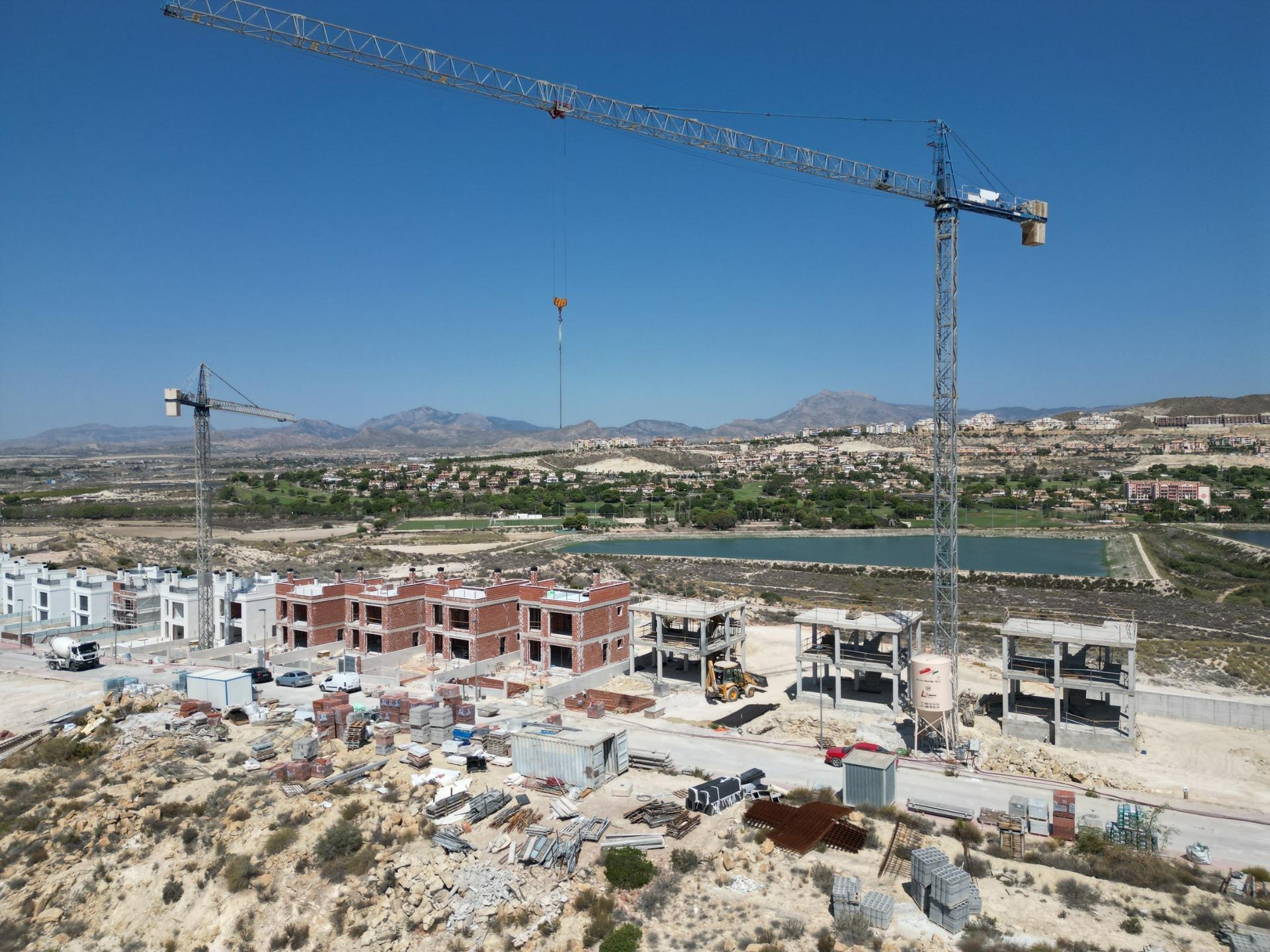 For sale - 3 Bedroom 3 Bathroom Villa in Mutxamel - Mutxamel  - Alicante