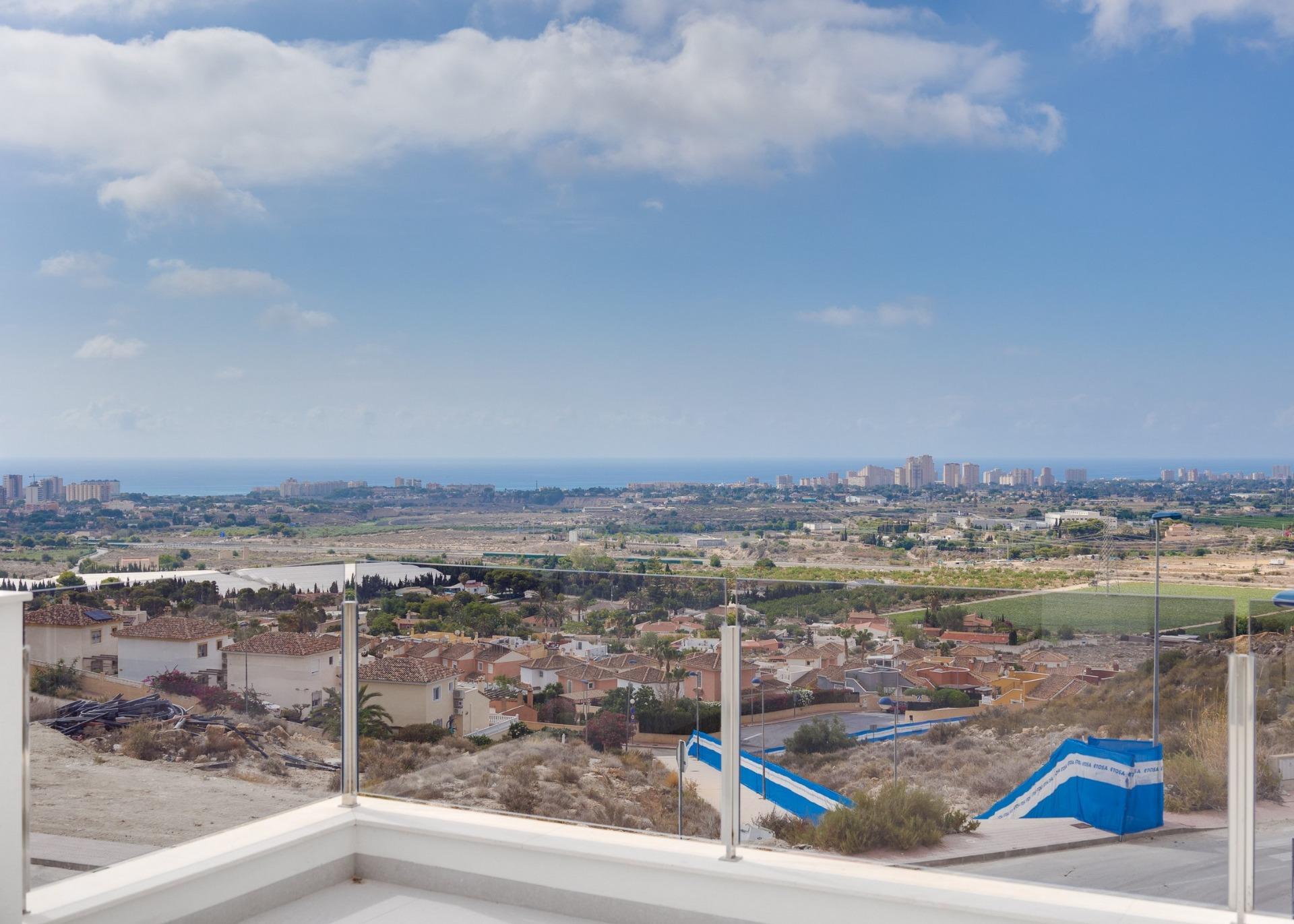 For sale - 3 Bedroom 3 Bathroom Villa in Mutxamel - Mutxamel  - Alicante