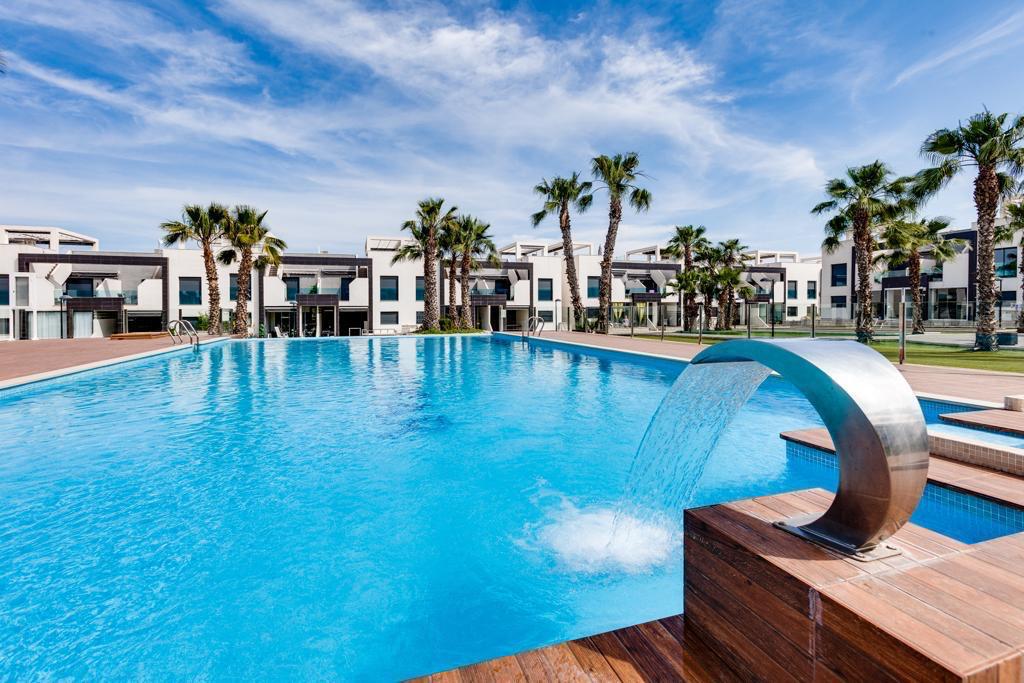 For sale - 2 Bedroom 2 Bathroom Ground floor apartment in La Zenia - La Zenia  - Alicante