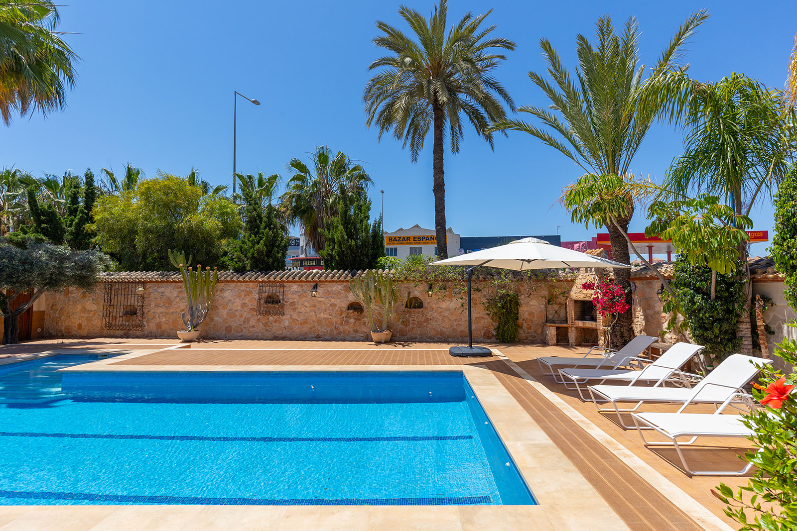 For sale - 4 Bedroom 2 Bathroom Villa in Orihuela - Orihuela Costa  - Alicante