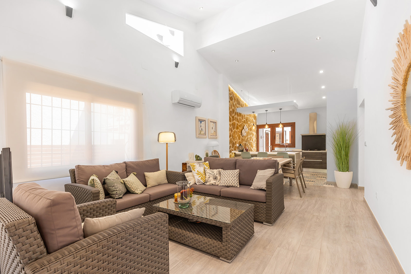For sale - 4 Bedroom 2 Bathroom Villa in Orihuela - Orihuela Costa  - Alicante