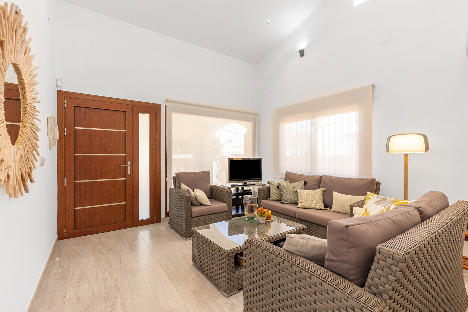 For sale - 4 Bedroom 2 Bathroom Villa in Orihuela - Orihuela Costa  - Alicante