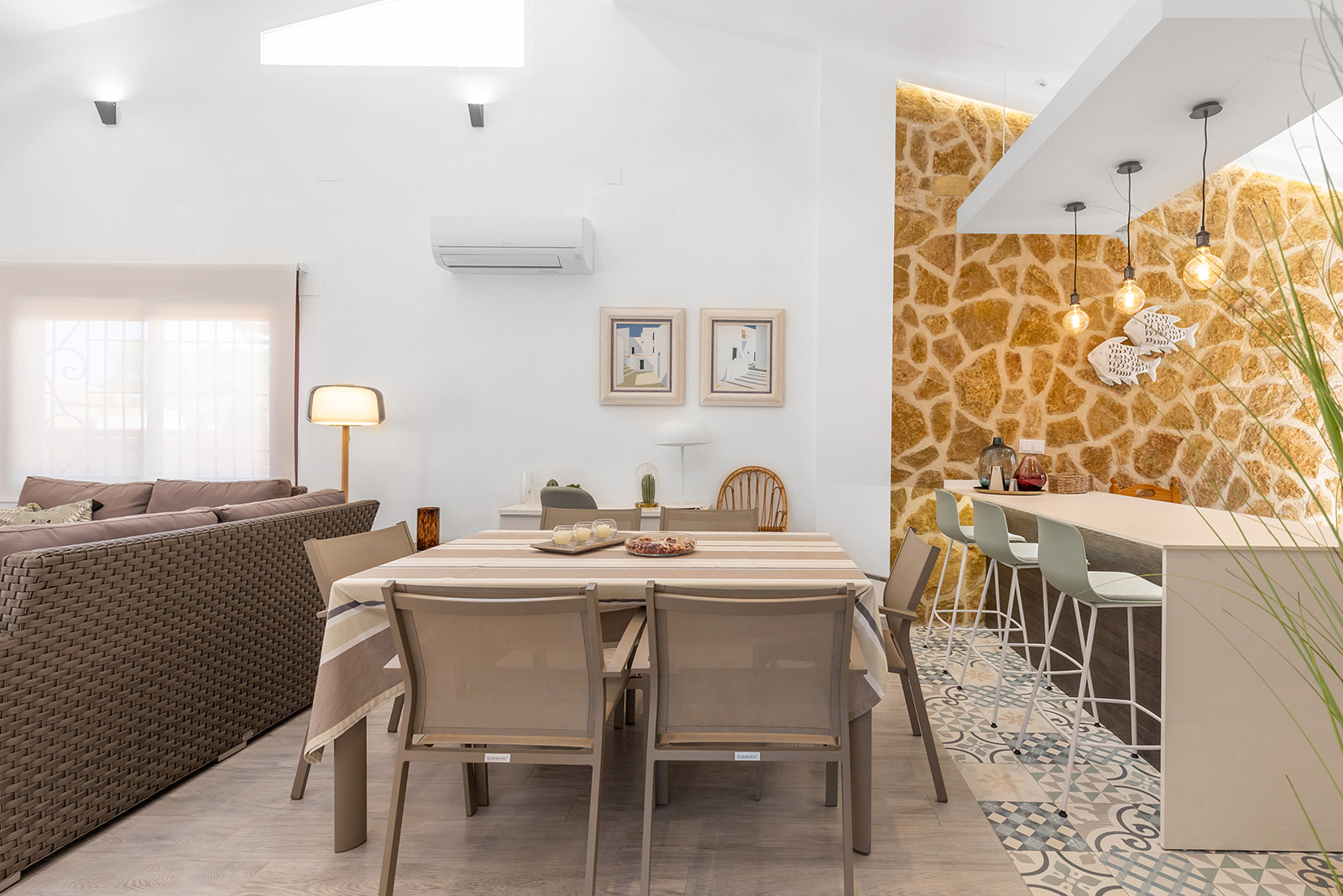 For sale - 4 Bedroom 2 Bathroom Villa in Orihuela - Orihuela Costa  - Alicante