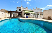17-258283176689/68675, 4 Bedroom 2 Bathroom Villa in La Zenia