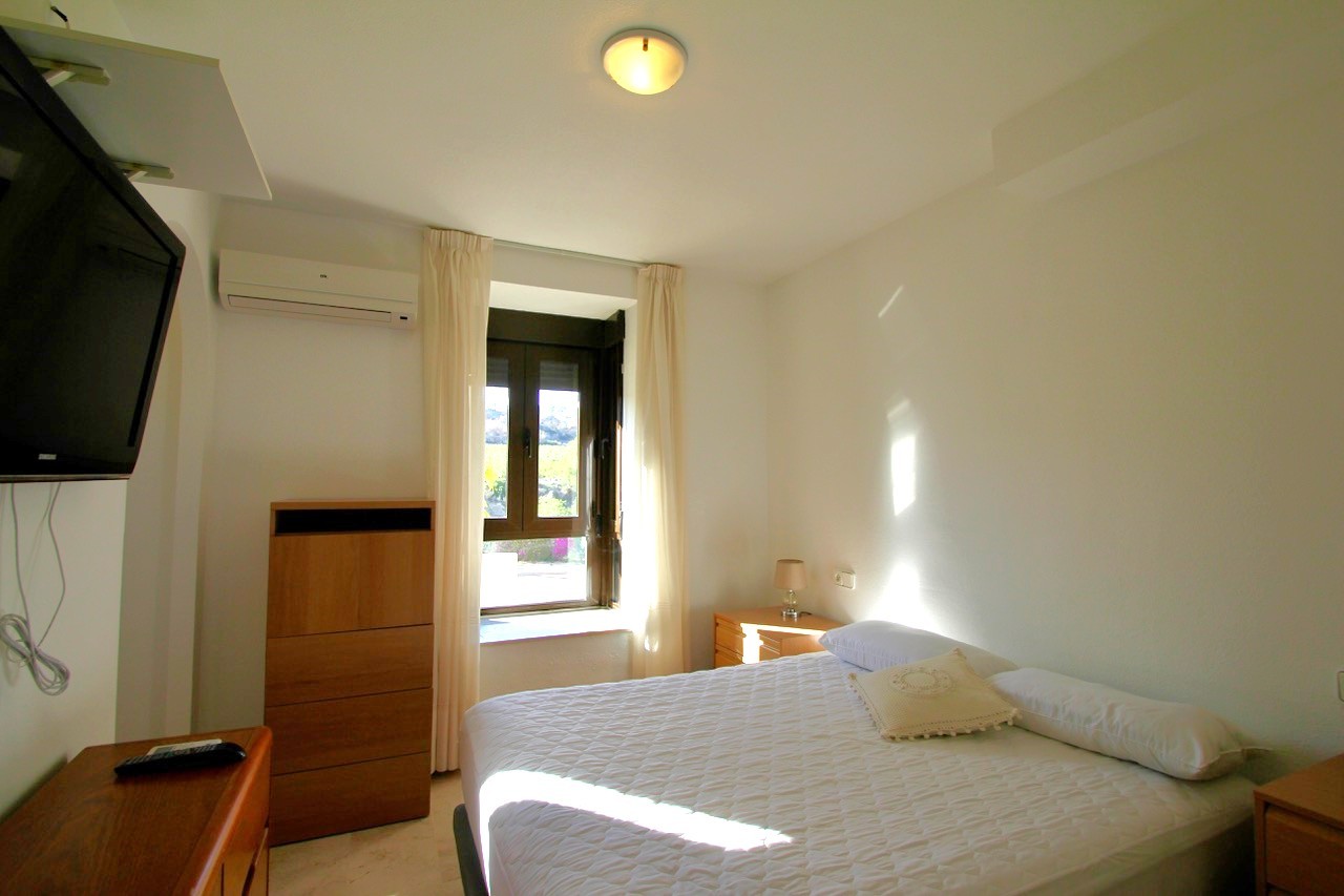 For sale - 3 Bedroom 2 Bathroom Apartment in Villamartin - Orihuela Costa  - Alicante