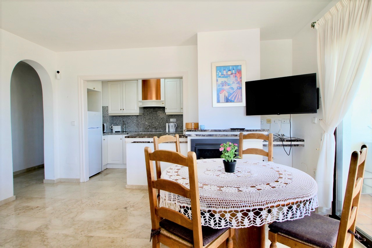 For sale - 3 Bedroom 2 Bathroom Apartment in Villamartin - Orihuela Costa  - Alicante