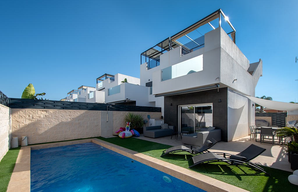 For sale - 3 Bedroom 2 Bathroom House - Townhouse in Rojales - Ciudad Quesada  - Alicante