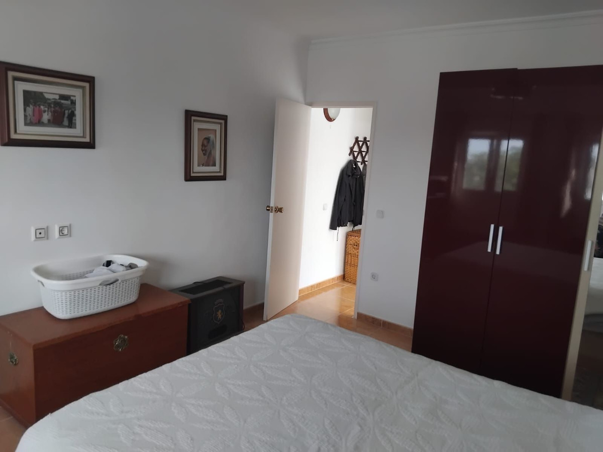For sale - 2 Bedroom 2 Bathroom House - Townhouse in Torrevieja - Torrevieja Centro  - Alicante