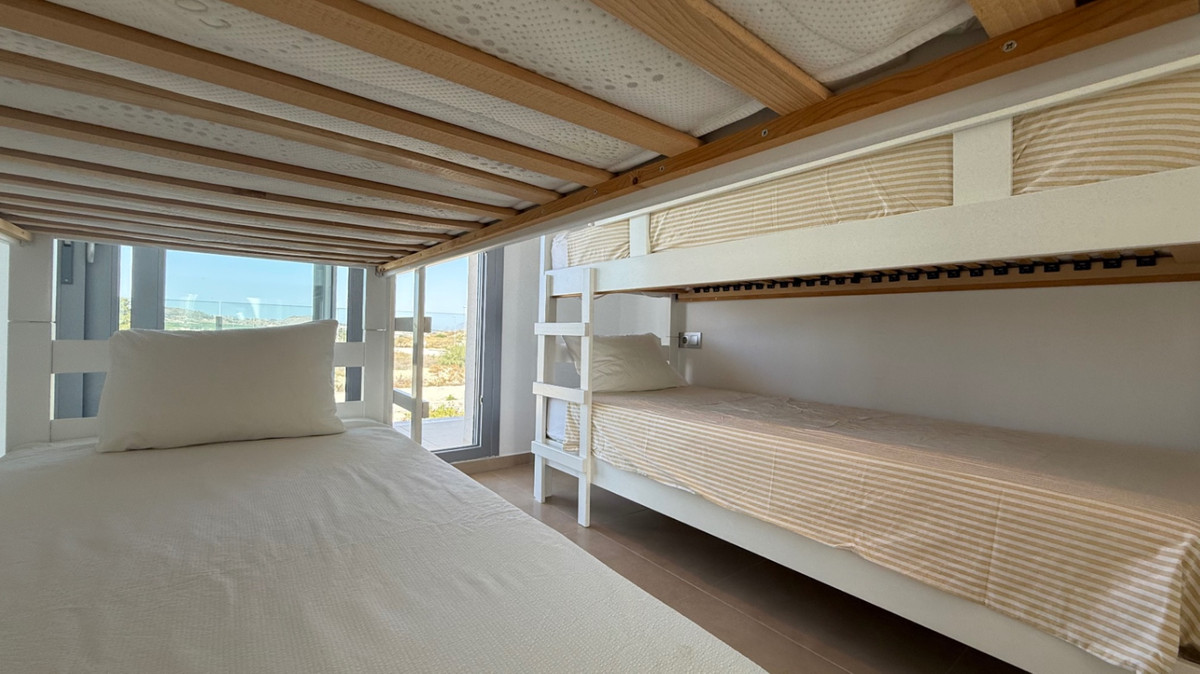 For sale - 3 Bedroom 2 Bathroom House - Detached Villa in Orihuela - Orihuela Centro  - Alicante