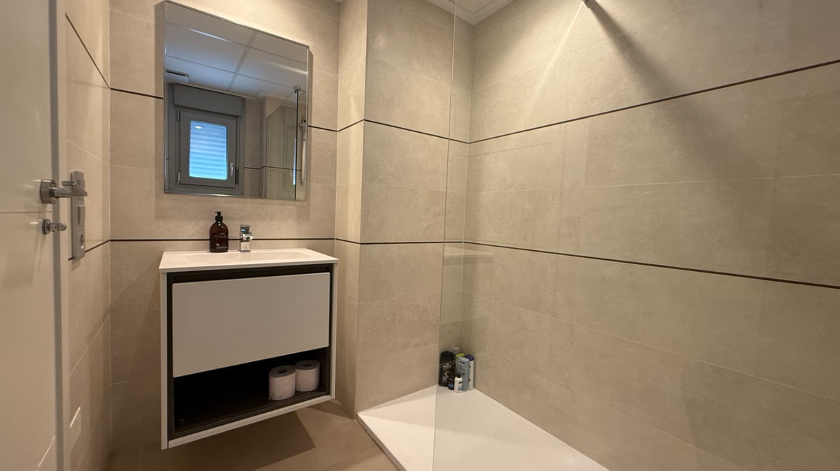 For sale - 3 Bedroom 2 Bathroom House - Detached Villa in Orihuela - Orihuela Centro  - Alicante