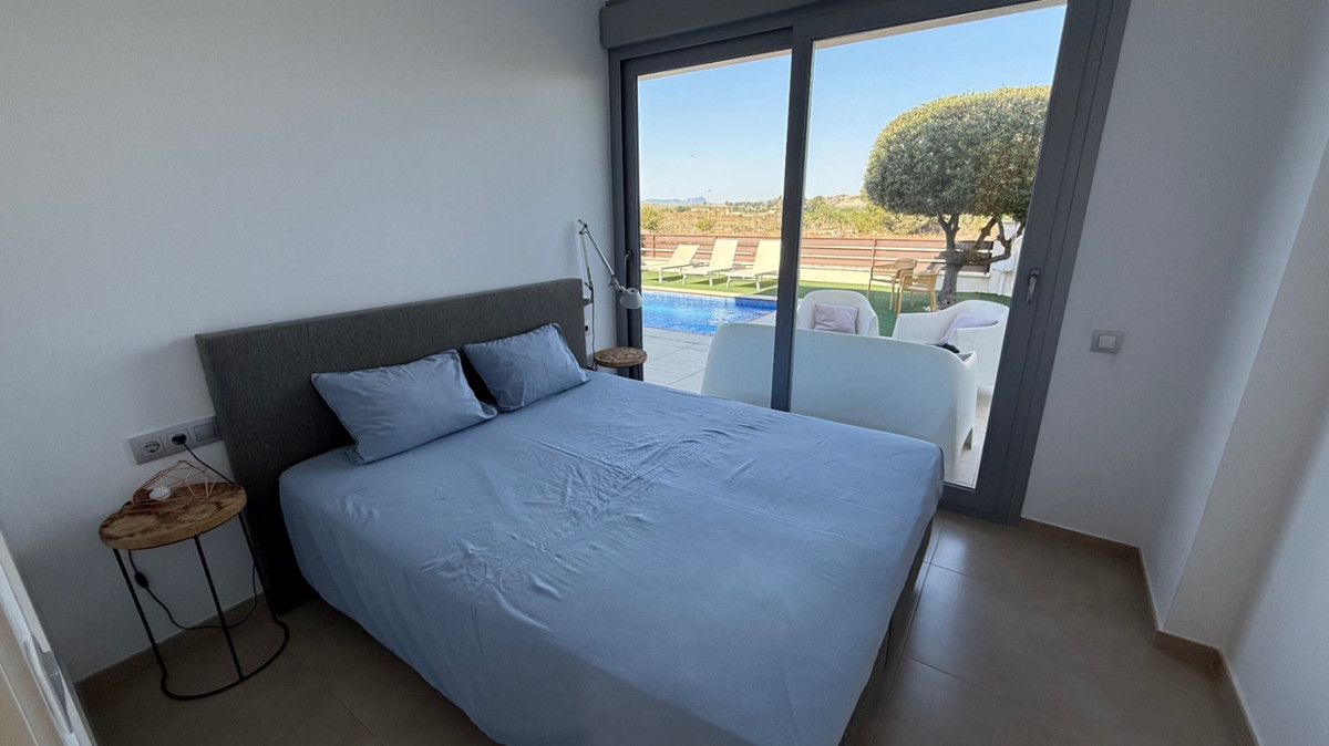 For sale - 3 Bedroom 2 Bathroom House - Detached Villa in Orihuela - Orihuela Centro  - Alicante