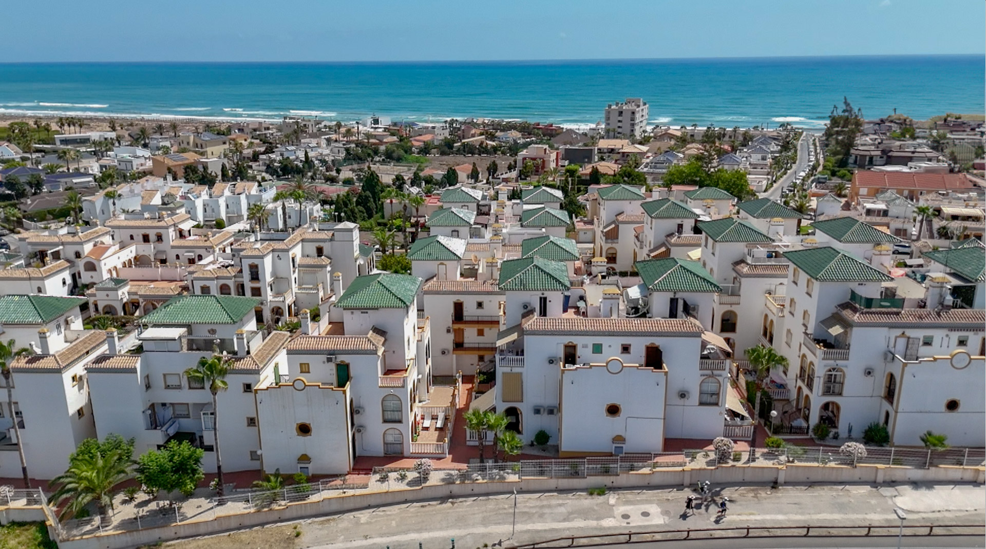 For sale - 3 Bedroom 1 Bathroom Penthouse in La Mata - La mata  - Alicante