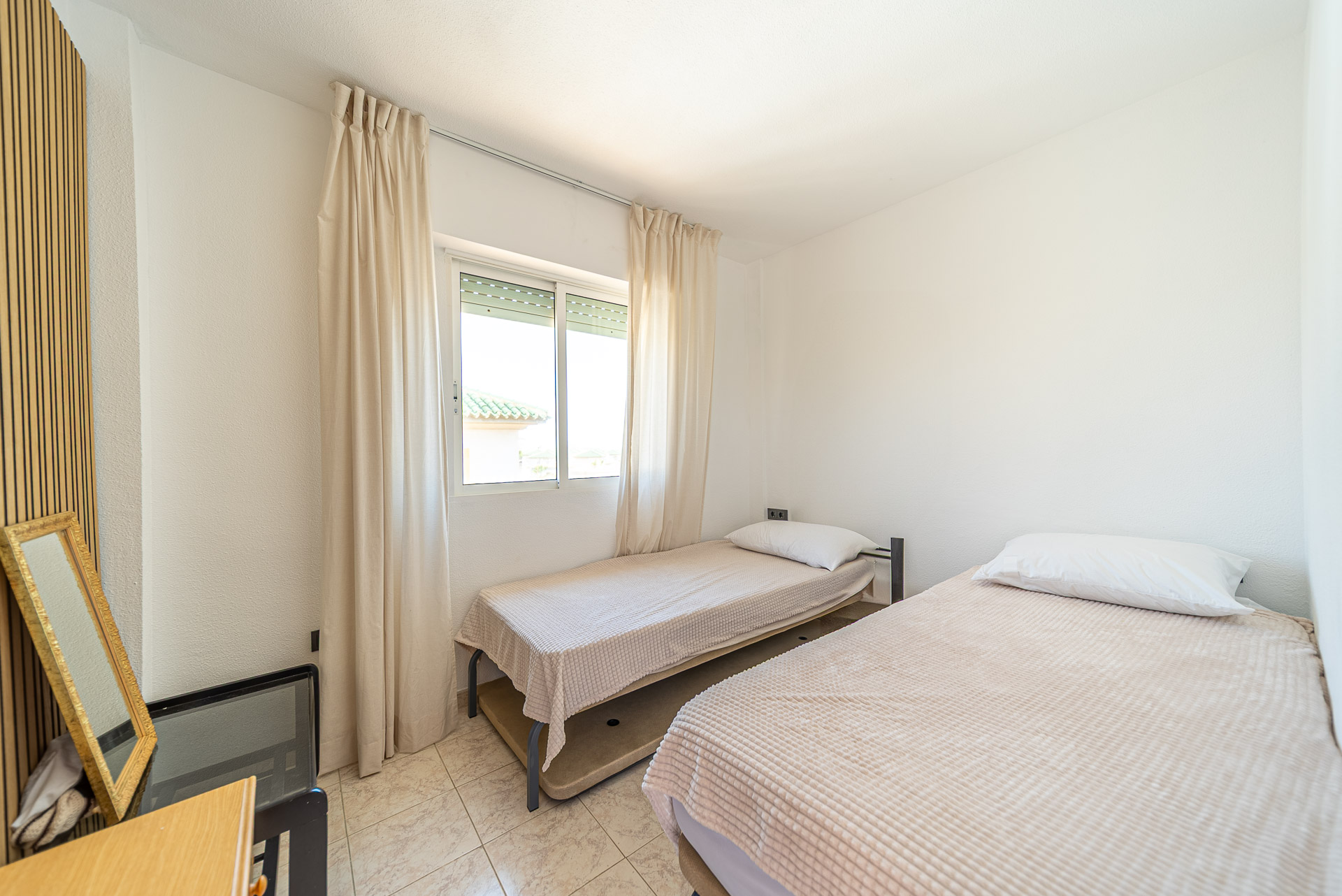 For sale - 3 Bedroom 1 Bathroom Penthouse in La Mata - La mata  - Alicante
