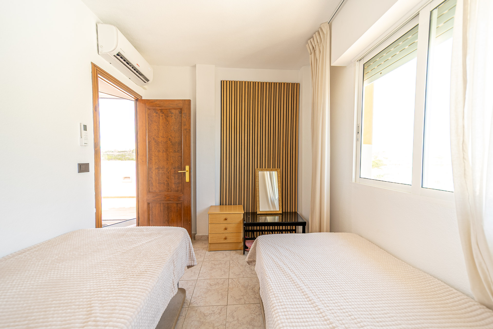 For sale - 3 Bedroom 1 Bathroom Penthouse in La Mata - La mata  - Alicante