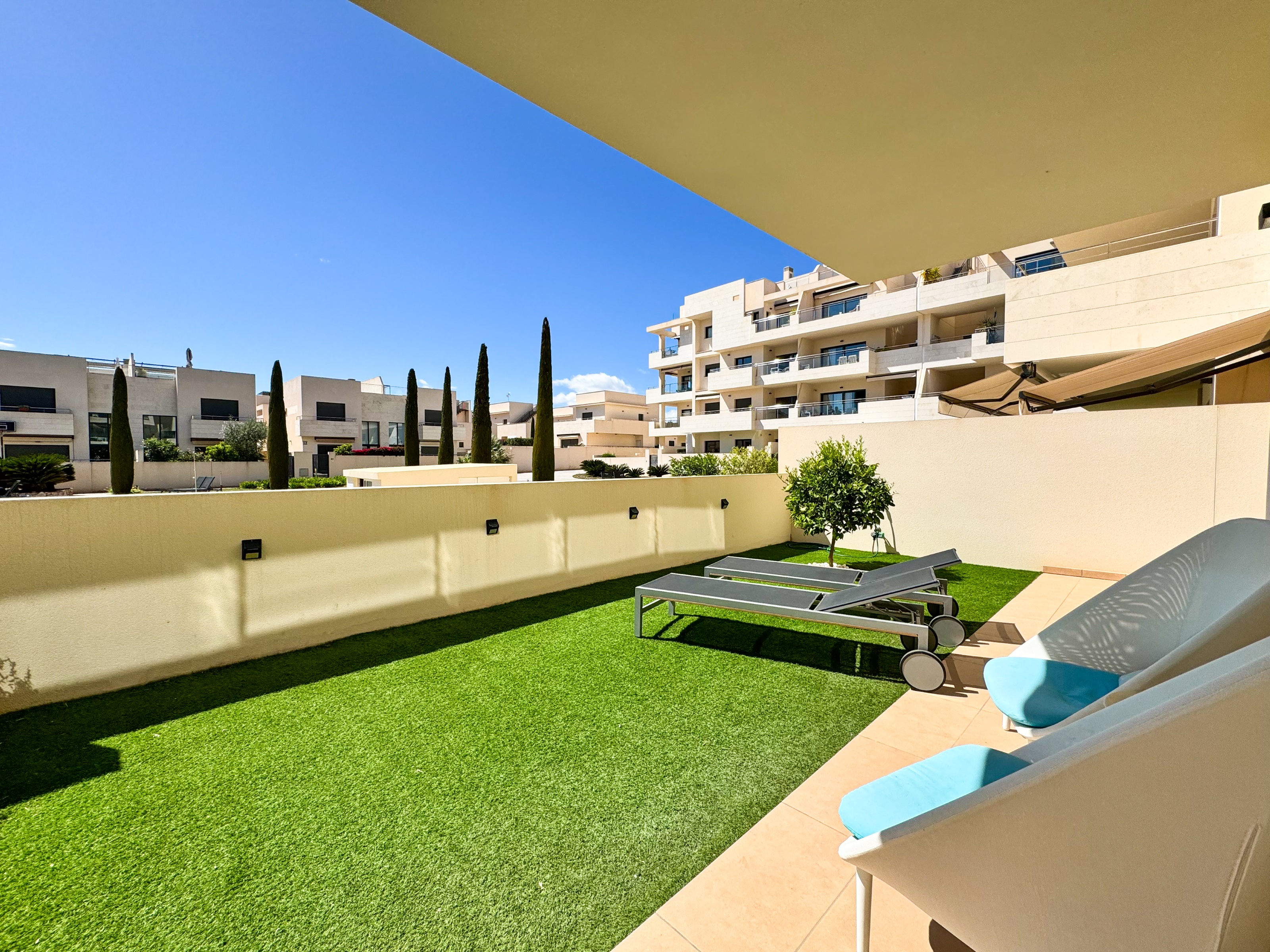 For sale - 2 Bedroom 2 Bathroom Apartment in Los Dolses - Los Dolses Orihuela Costa  - Alicante
