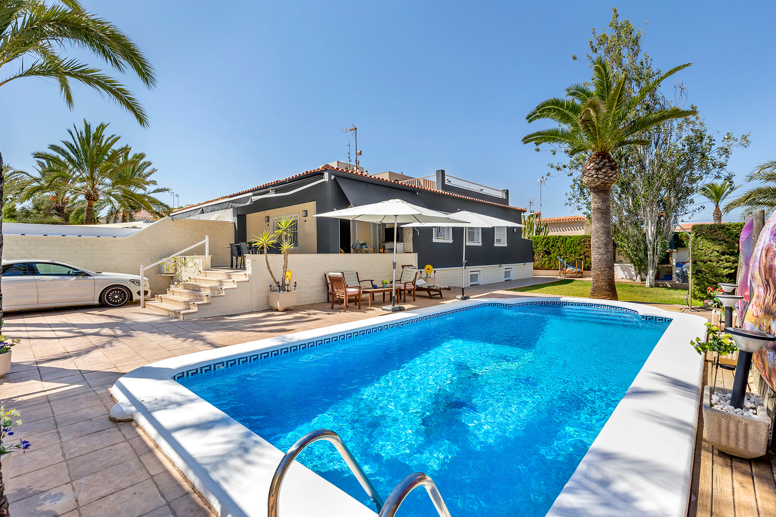 For sale - 4 Bedroom 2 Bathroom Villa in Punta Prima - Rocio del Mar  - Alicante