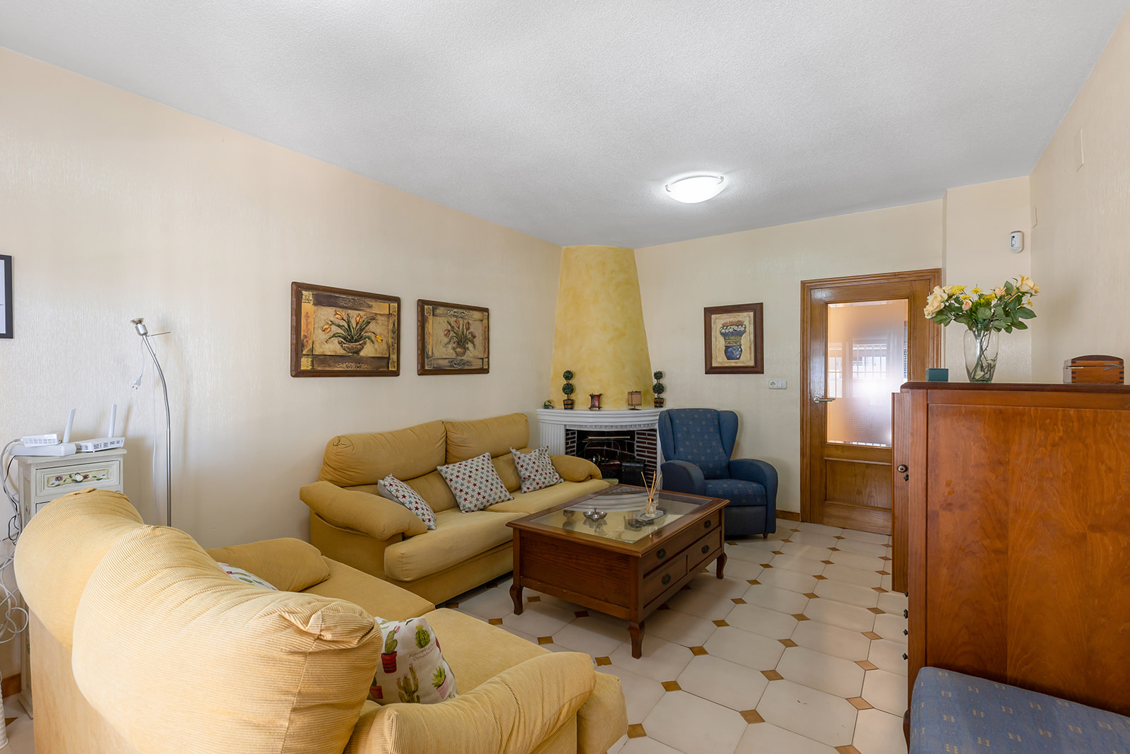 For sale - 4 Bedroom 2 Bathroom Villa in Punta Prima - Rocio del Mar  - Alicante