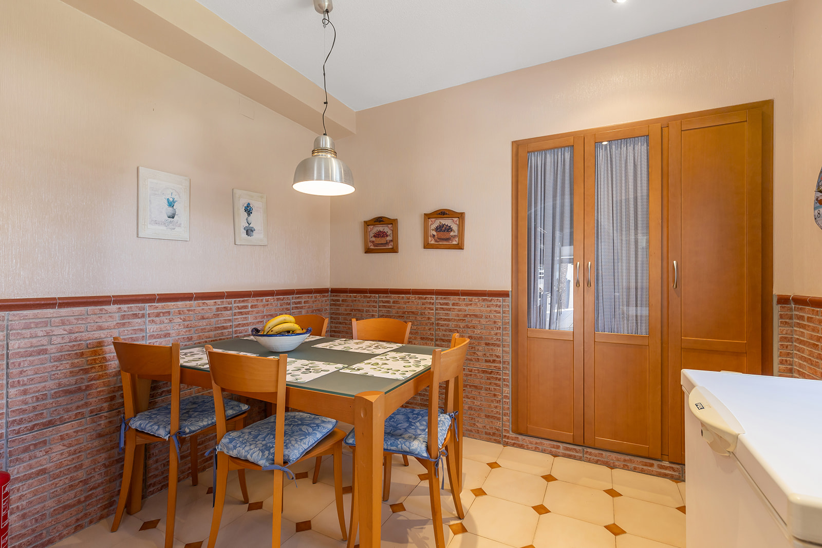 For sale - 4 Bedroom 2 Bathroom Villa in Punta Prima - Rocio del Mar  - Alicante