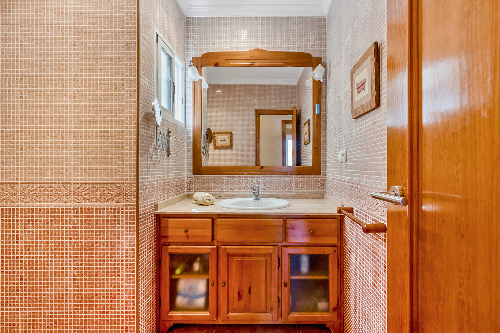 For sale - 4 Bedroom 2 Bathroom Villa in Punta Prima - Rocio del Mar  - Alicante