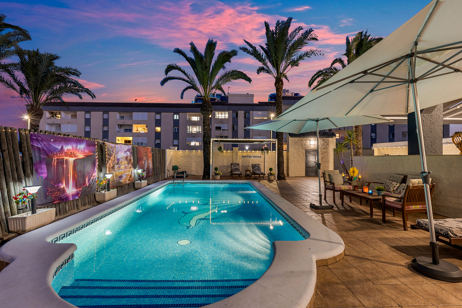 For sale - 4 Bedroom 2 Bathroom Villa in Punta Prima - Rocio del Mar  - Alicante