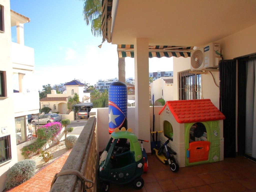 3 Bedroom 2 Bathroom Apartment in Villamartin
