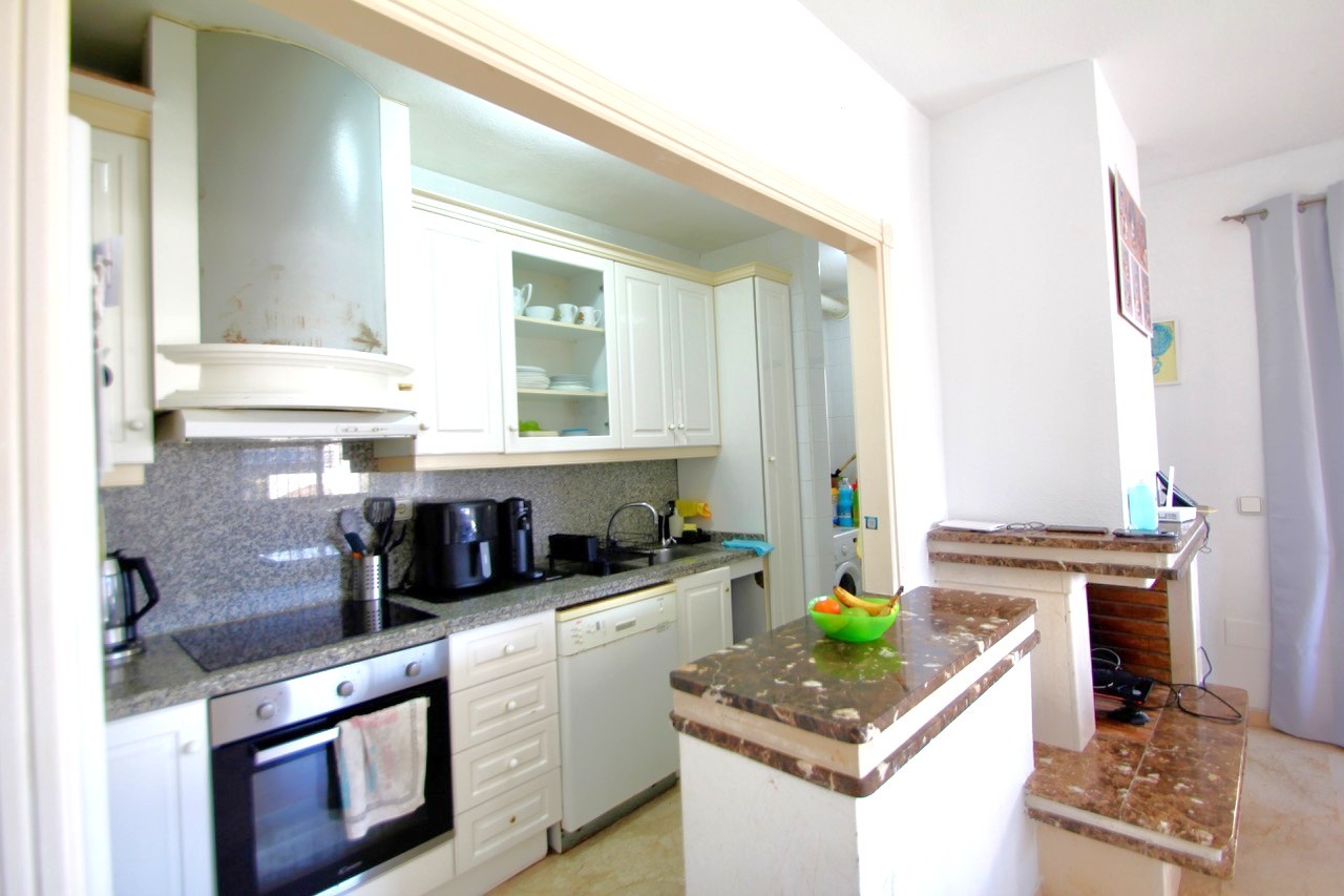 For sale - 3 Bedroom 2 Bathroom Apartment in Villamartin - Las Ramblas  - Alicante