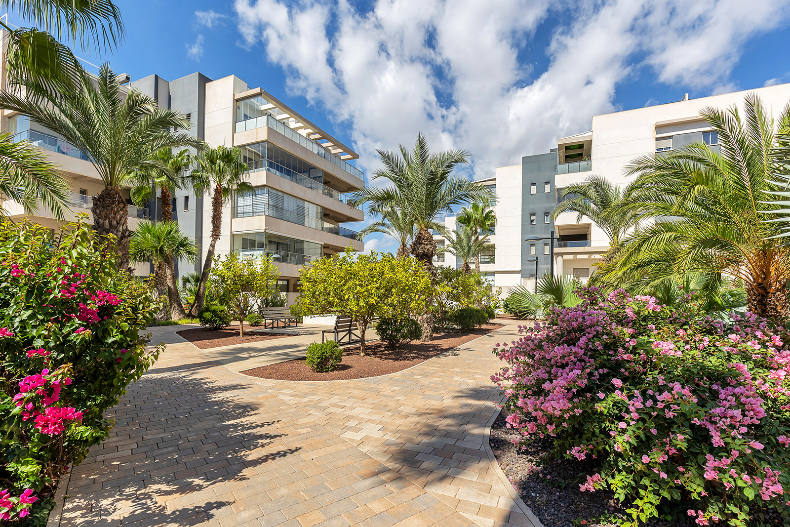 For sale - 2 Bedroom 2 Bathroom Apartment in Los Dolses - Villamartin  - Alicante