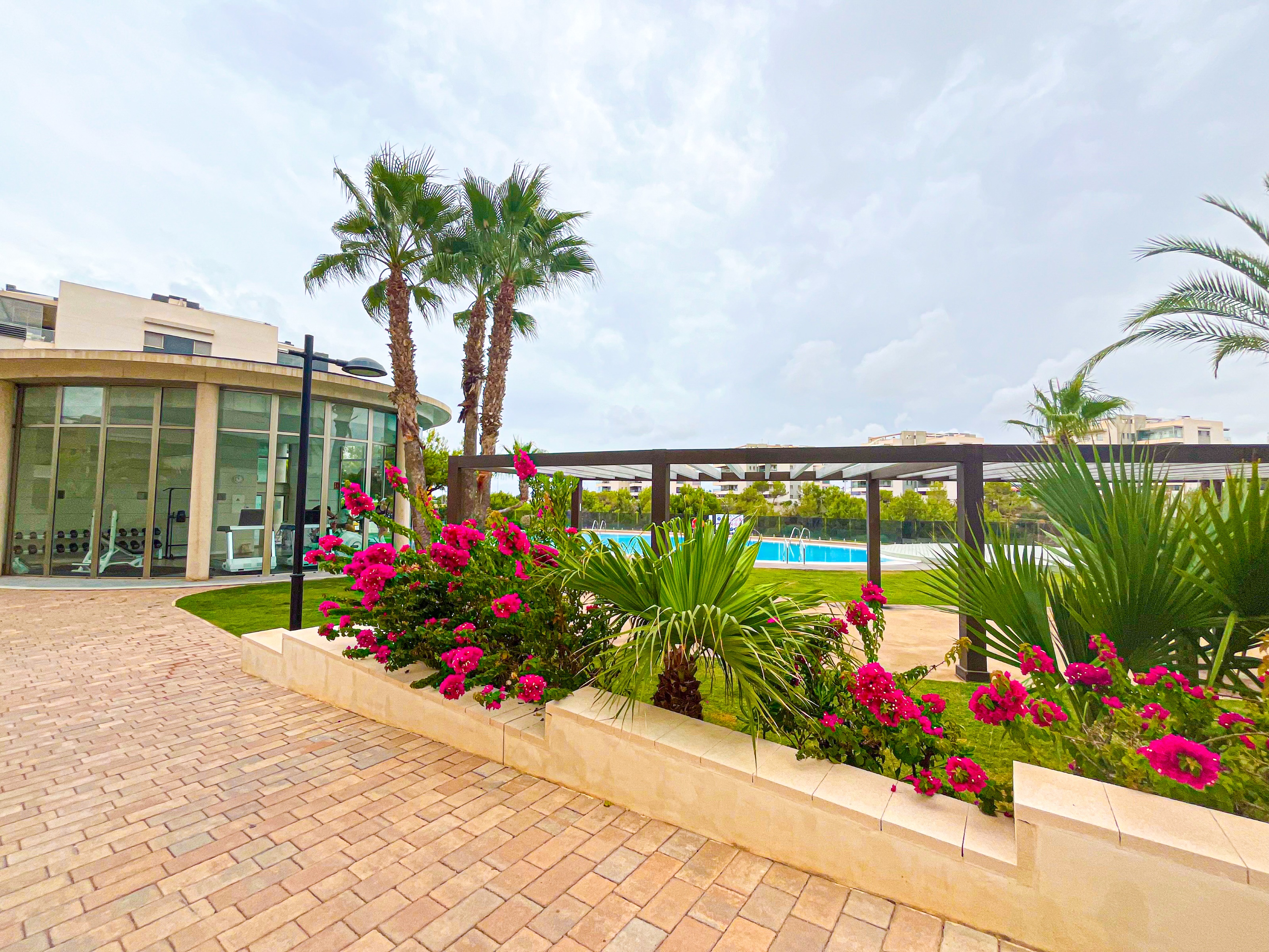 For sale - 2 Bedroom 2 Bathroom Apartment in Los Dolses - Villamartin  - Alicante
