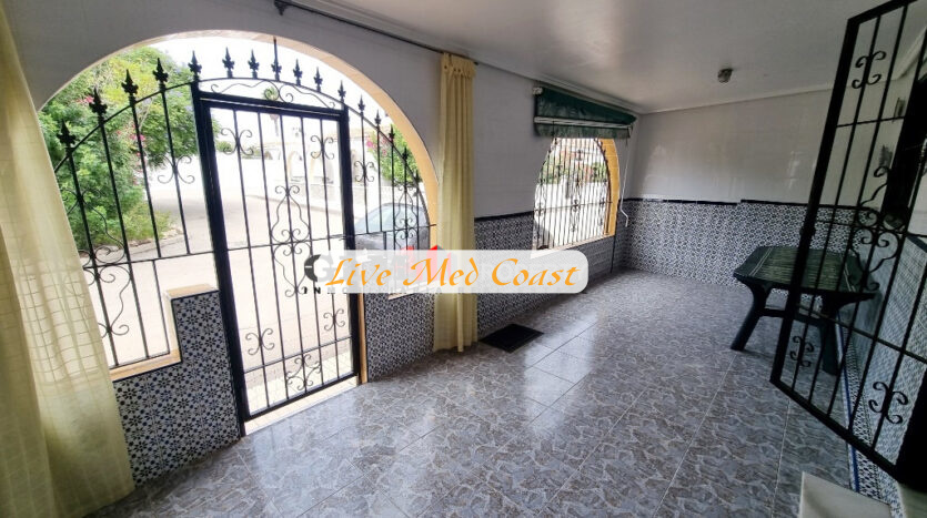 For sale - 4 Bedroom 2 Bathroom Townhouse in Los Alcazares - Oasis - Murcia