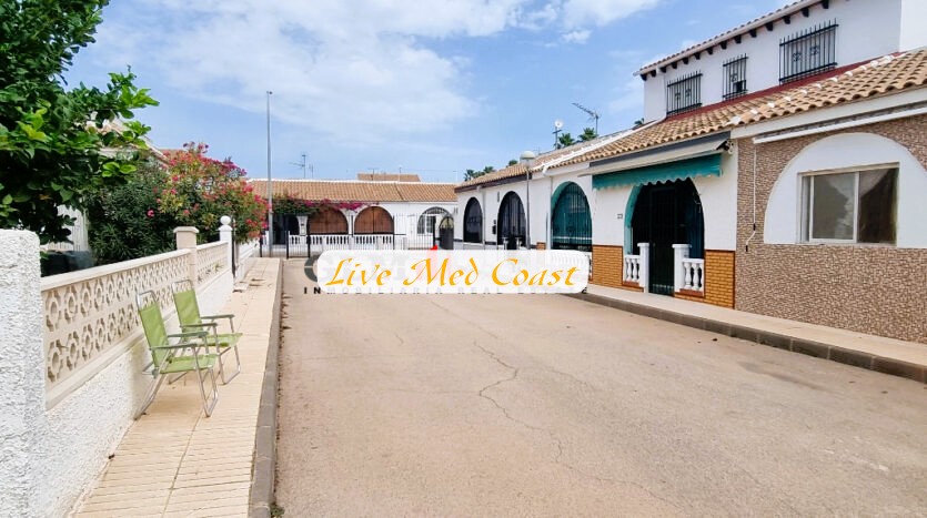 For sale - 4 Bedroom 2 Bathroom Townhouse in Los Alcazares - Oasis - Murcia