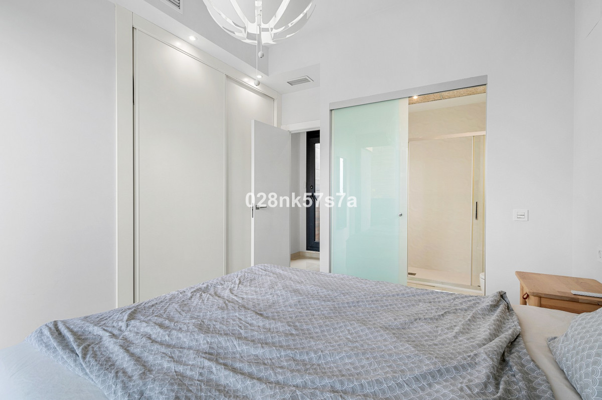 For sale - 4 Bedroom 4 Bathroom House - Detached Villa in Orihuela - Lomas de Cabo Roig  - Alicante