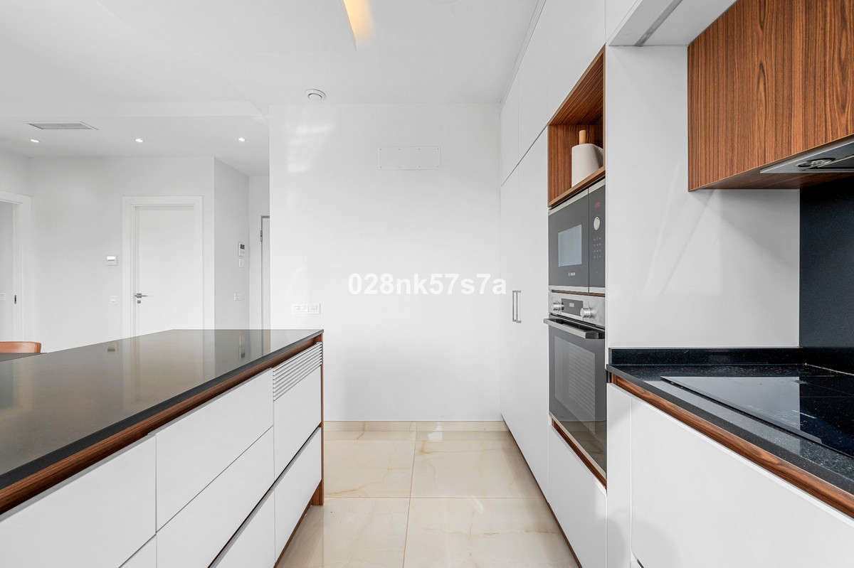 For sale - 4 Bedroom 4 Bathroom House - Detached Villa in Orihuela - Lomas de Cabo Roig  - Alicante