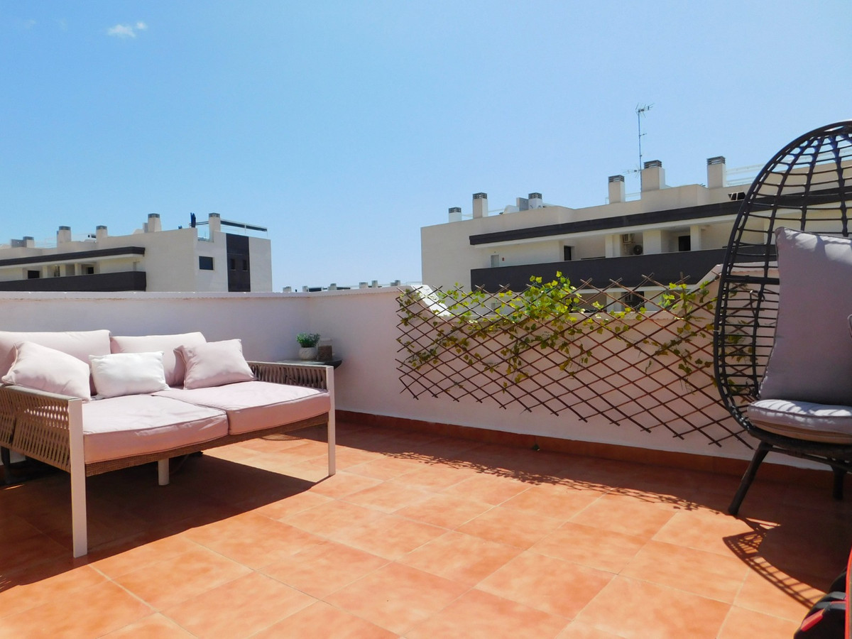 For sale - 3 Bedroom 3 Bathroom Detached Villa in Villamartin - Villamartin  - Alicante
