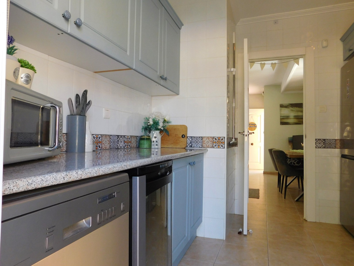 For sale - 3 Bedroom 3 Bathroom Detached Villa in Villamartin - Villamartin  - Alicante