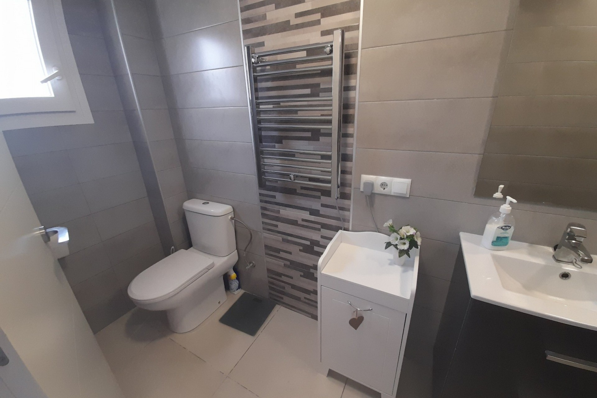 For sale - 6 Bedroom 5 Bathroom Detached House / Villa in Ciudad Quesada - Golf La Marquesa (Ciudad Quesada)  - Alicante